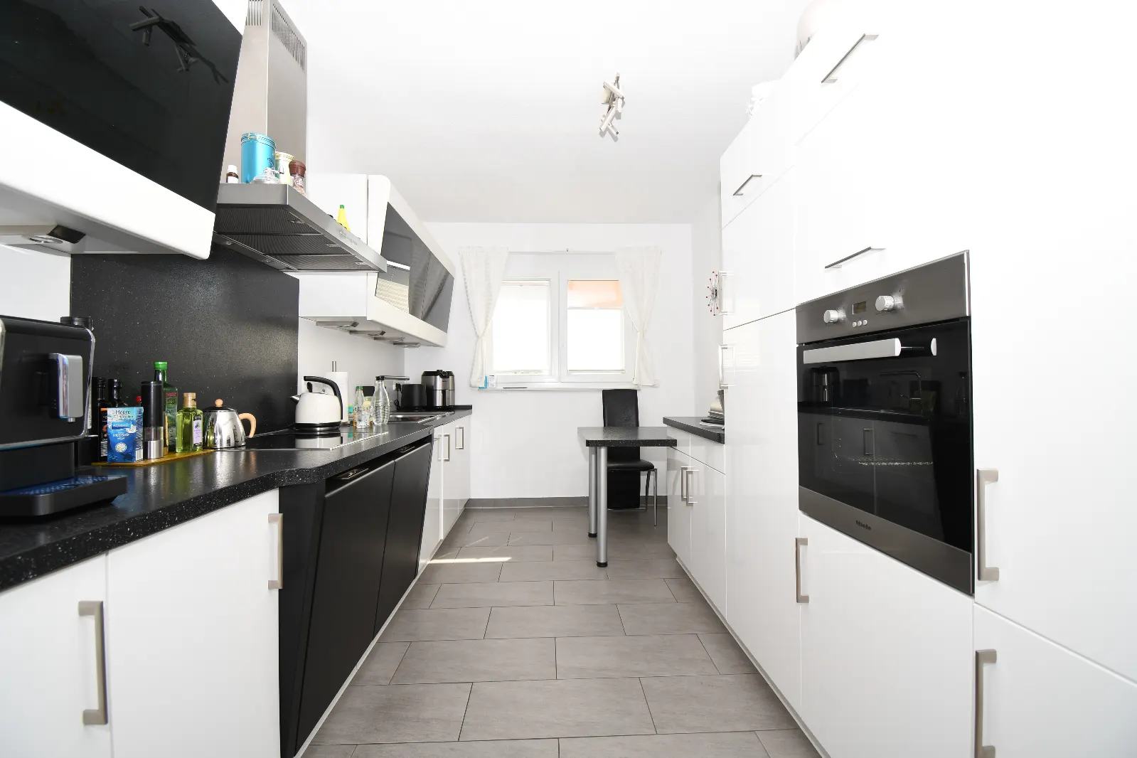 Familienfreundlich in Toplage! Dachterrasse und Garten! Zentrale Lage von Berlin Lichterfelde – Bild 5