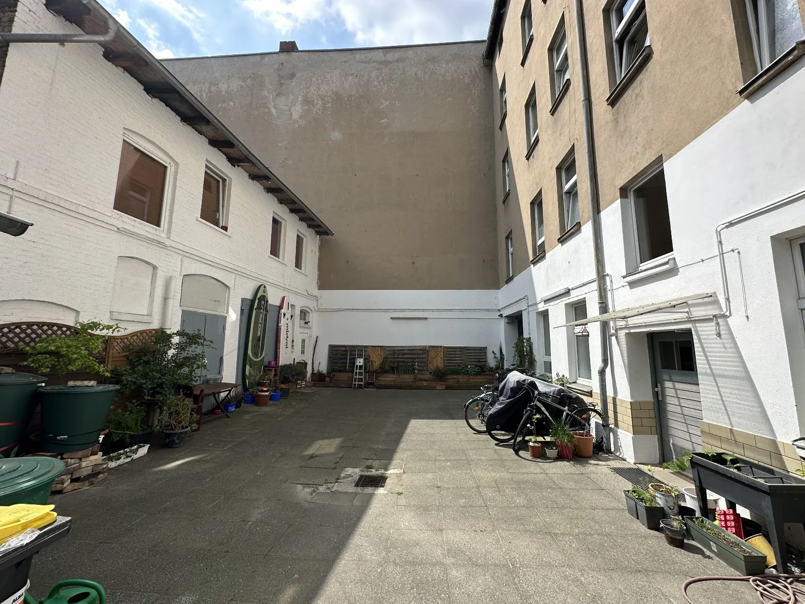 Attraktives Mehrfamilienhaus mit Remise in Berlin Spandau als Kapitalanlage – Bild 3