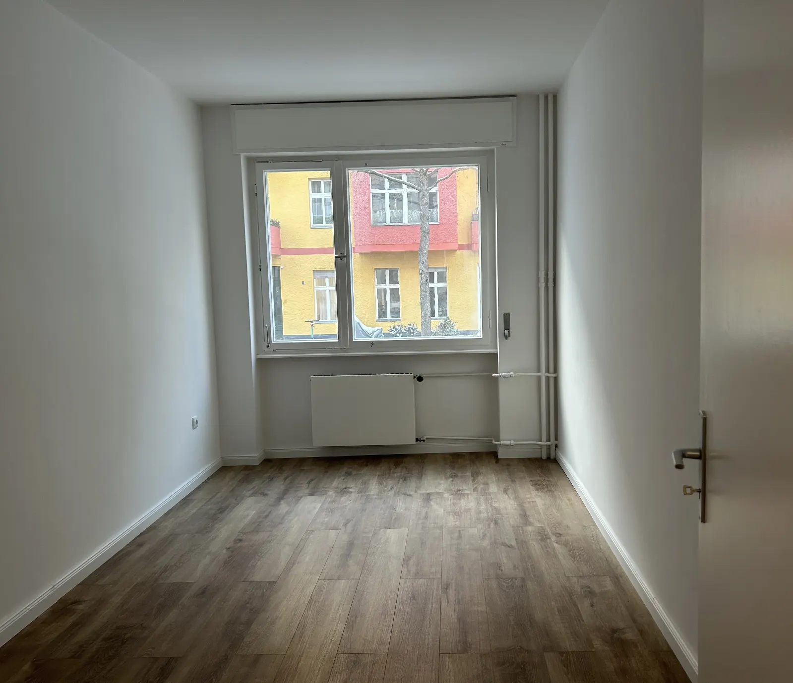 Herz von Schöneberg: Wohnen, wo Berlin pulsiert! Sanierte 3 Zimmerwohnung – Bild 4