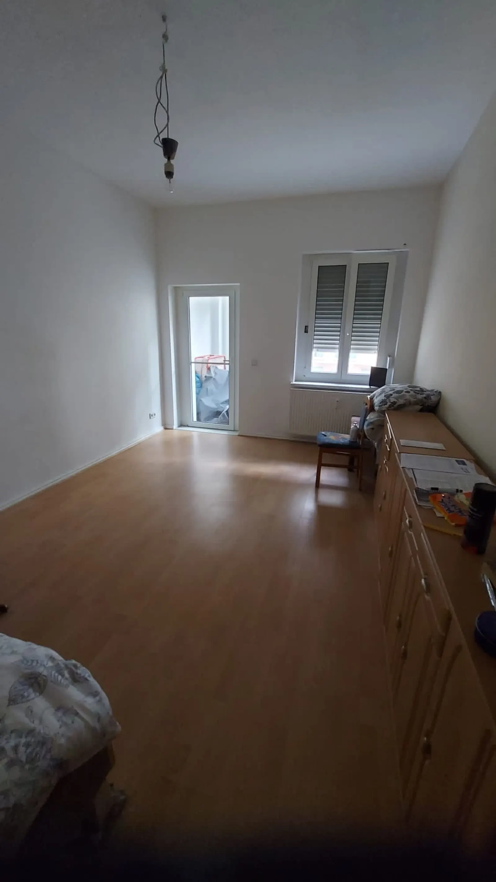 Charmante 2-Zimmerwohnung in ruhiger Anliegerstraße mit neuer Einbauküche – Bild 4