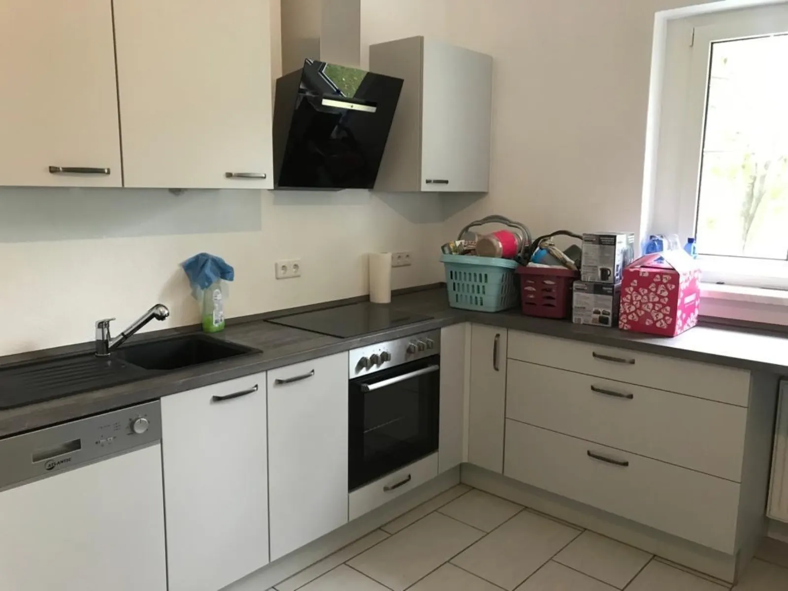 Charmante 2-Zimmerwohnung in ruhiger Anliegerstraße mit neuer Einbauküche