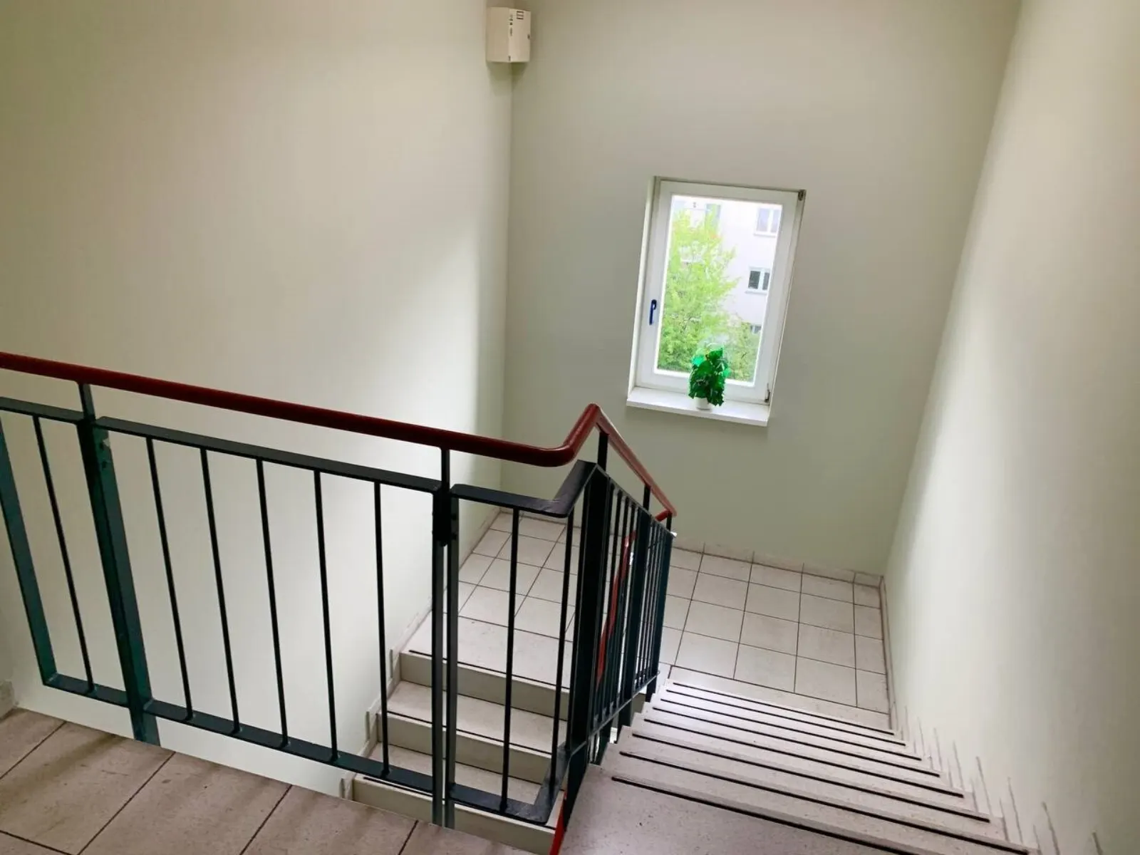 Charmante Dachgeschosswohnung in Berlin Französisch Buchholz – Bild 3