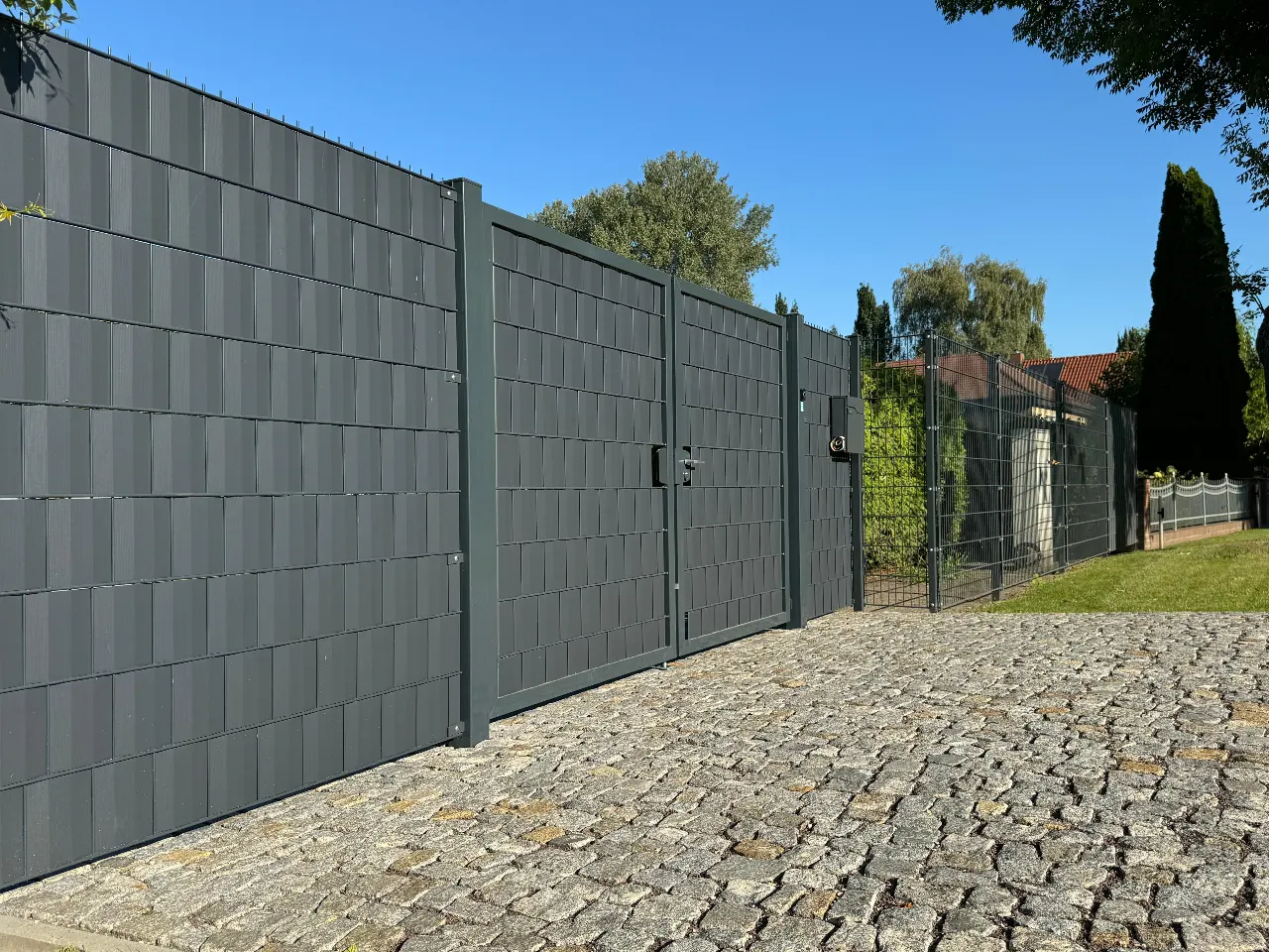 Bungalow mit Anbaupotenzial oder Baugrundstück für Nebau – Bild 4