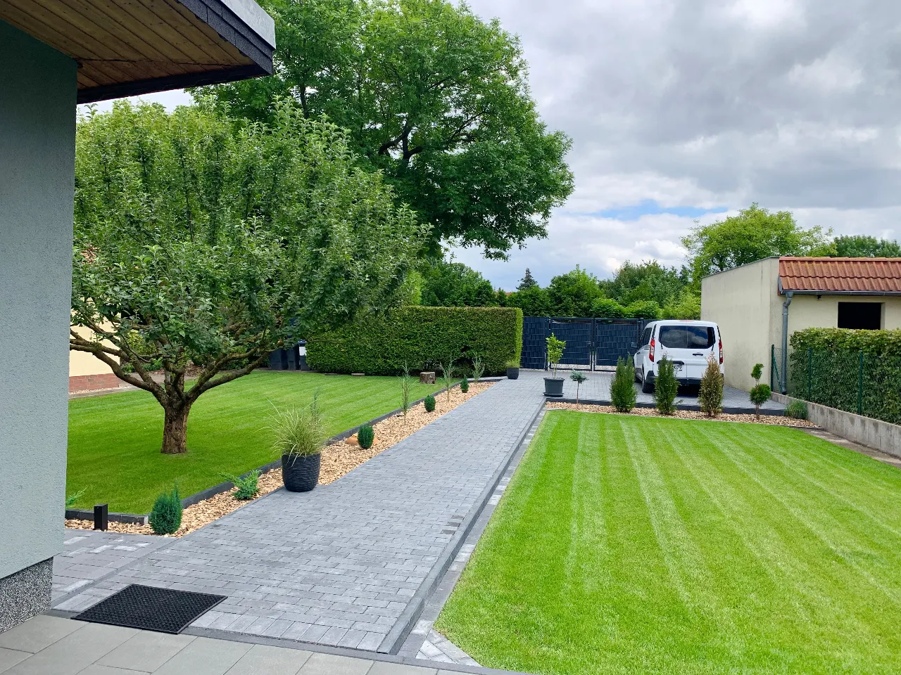 Bungalow mit Anbaupotenzial oder Baugrundstück für Nebau – Bild 3
