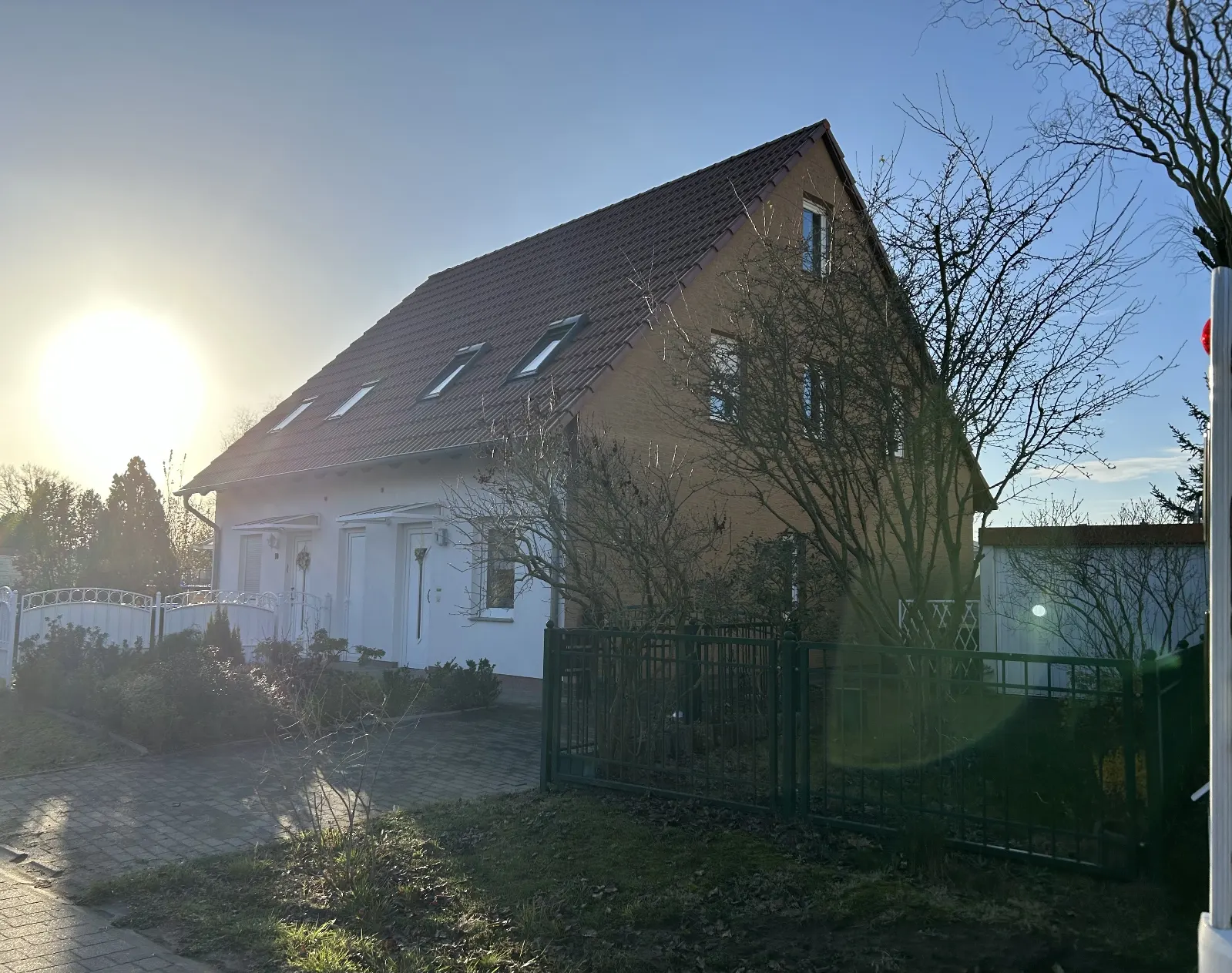 Familienidyll in Schönwalde-Glien: Charmante Doppelhaushälfte in naturnaher Lage