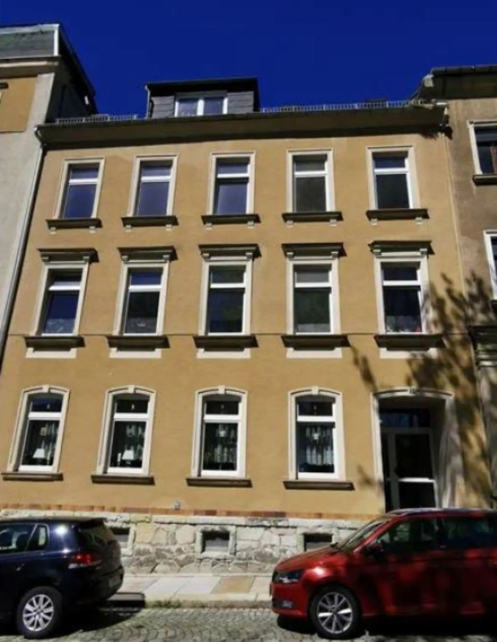 Top Rendite! Modernes Mehrfamilienhaus in Auerbach – Bild 3