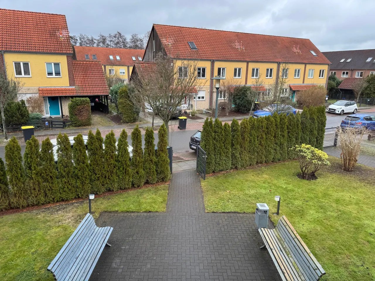 Modernes Mehrfamilienhaus mit hochwertiger Ausstattung und Top-Lage im Grünen – Bild 4