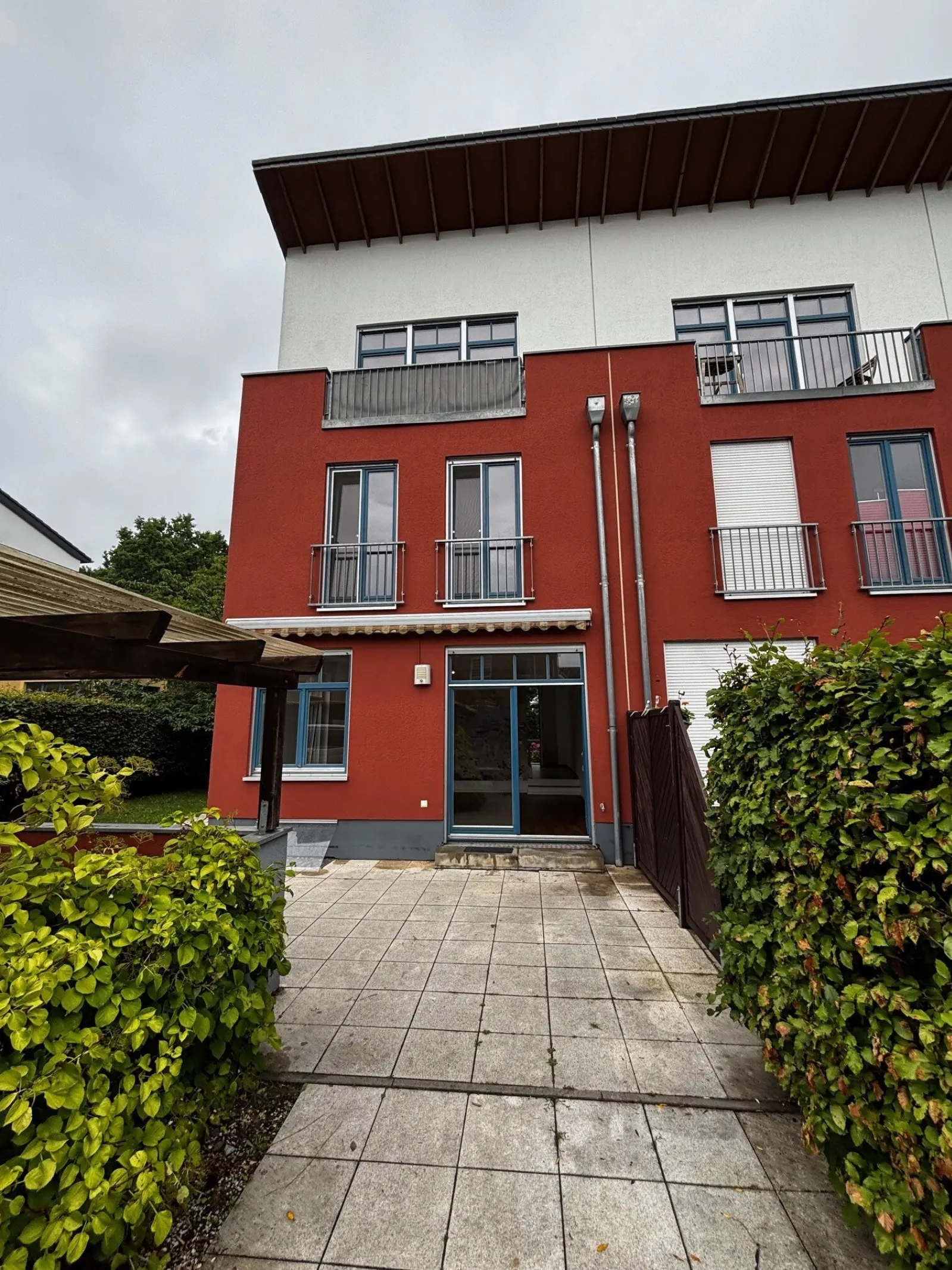 Seltene Gelegenheit: Bezugsfreies Reihenendhaus mit Garten in Kleinmachnow – Bild 3