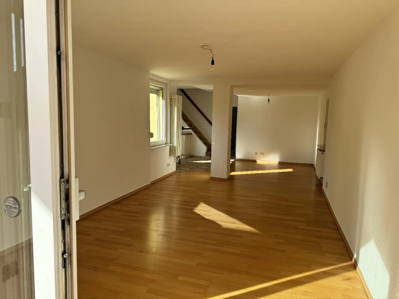 Familienfreundliches Reihenmittelhaus mit Garage ! – Bild 2