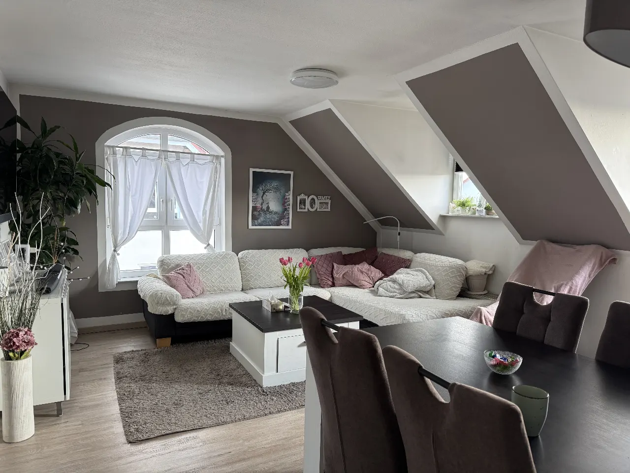 Moderne Dachgeschosswohnung in Trebbin – Bild 3