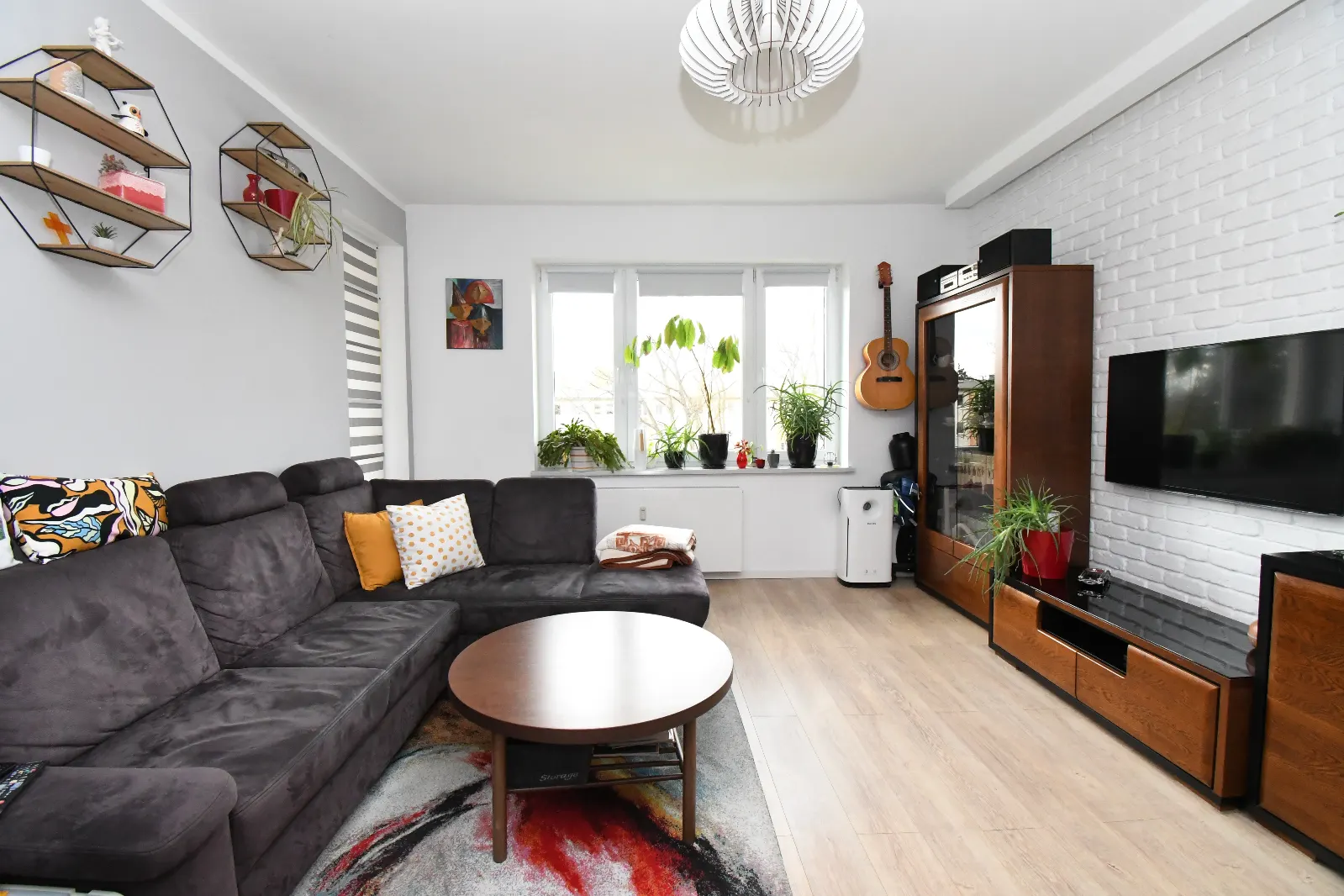 Bezugsfreie & hochwertige 3-Zimmerwohnung mit PKW-Stellplatz! – Bild 4