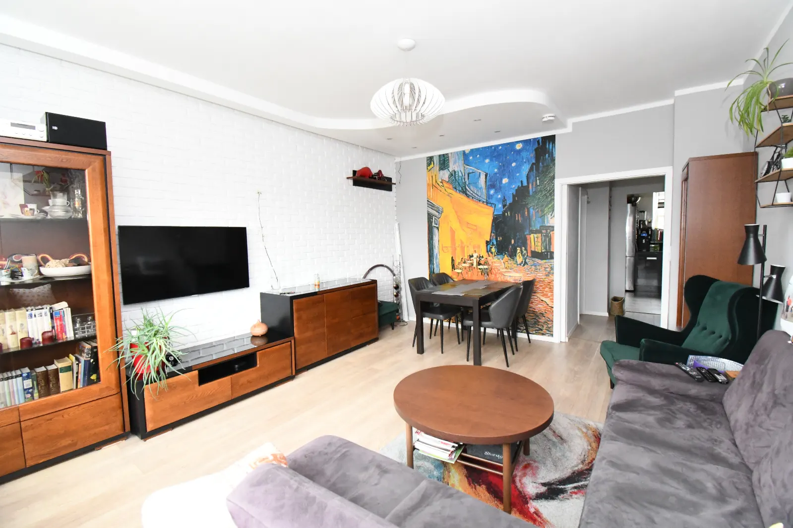 Bezugsfreie & hochwertige 3-Zimmerwohnung mit PKW-Stellplatz! – Bild 3