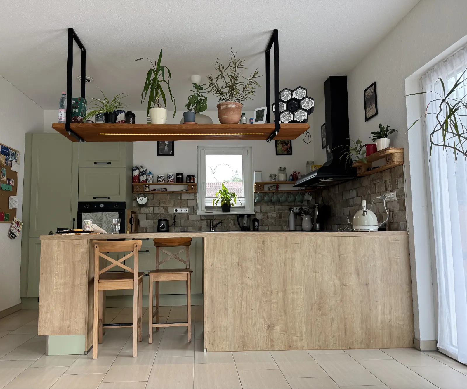Wohnen im Grünen: Einfamilienhaus mit erweitertem Nebengelass und Naturblick – Bild 5
