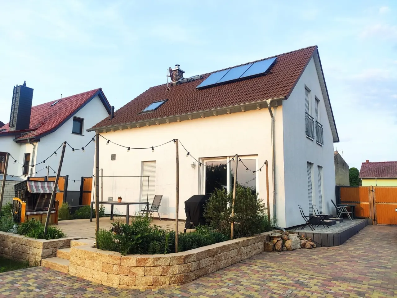 Wohnen im Grünen: Einfamilienhaus mit erweitertem Nebengelass und Naturblick – Bild 4