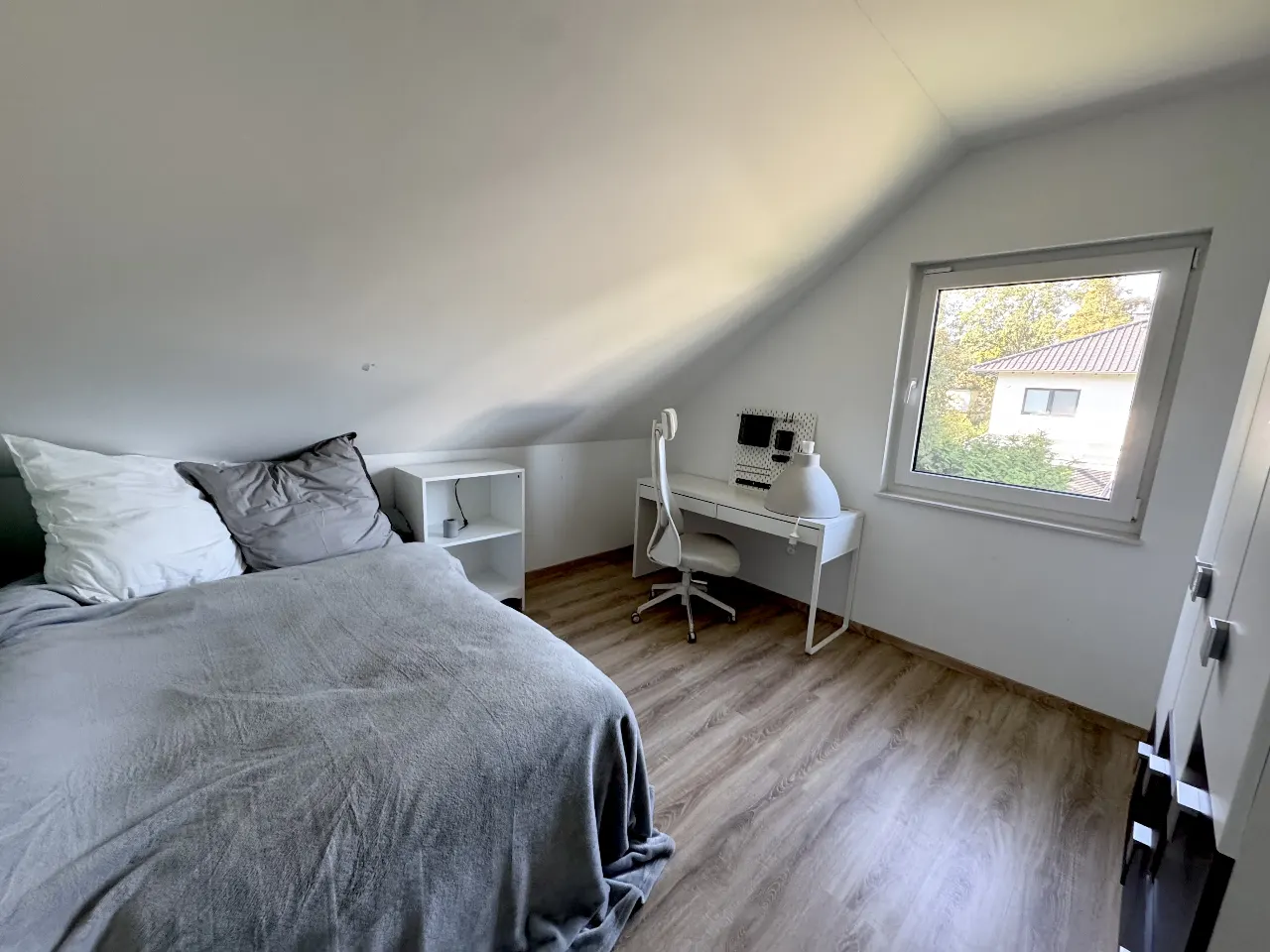 Familien-Traumhaus in bester Lage von Hermsdorf! – Bild 4