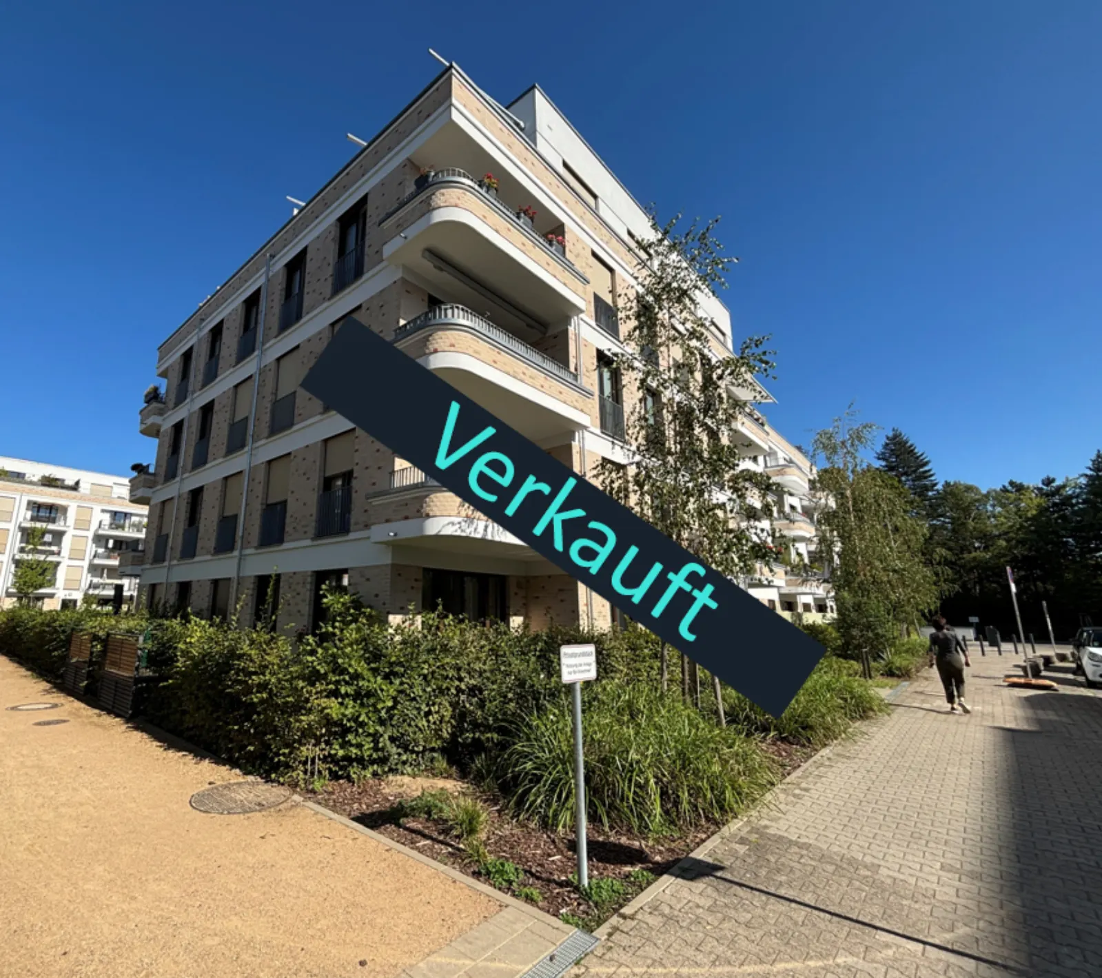 Hochwertige Neubauwohnung mit 4 Zimmern und Tiefgarage