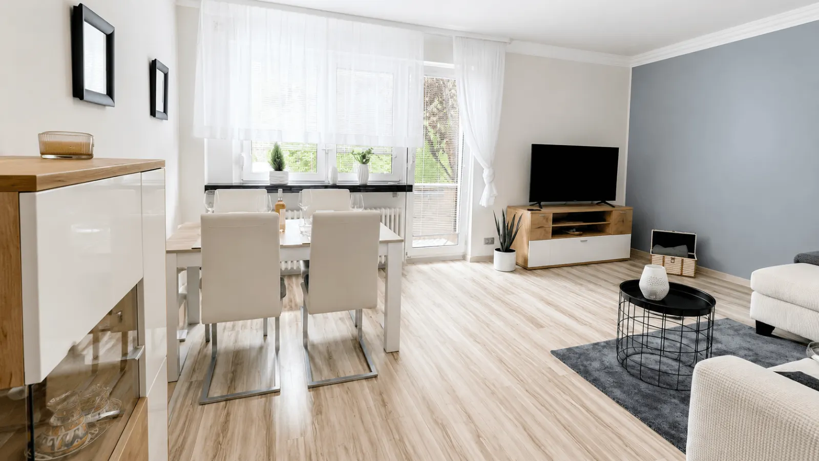 Top sanierte & gut geschnittene 2-Zimmerwohnung mit Stellplatz und Balkon in ruhiger Lage – Bild 5