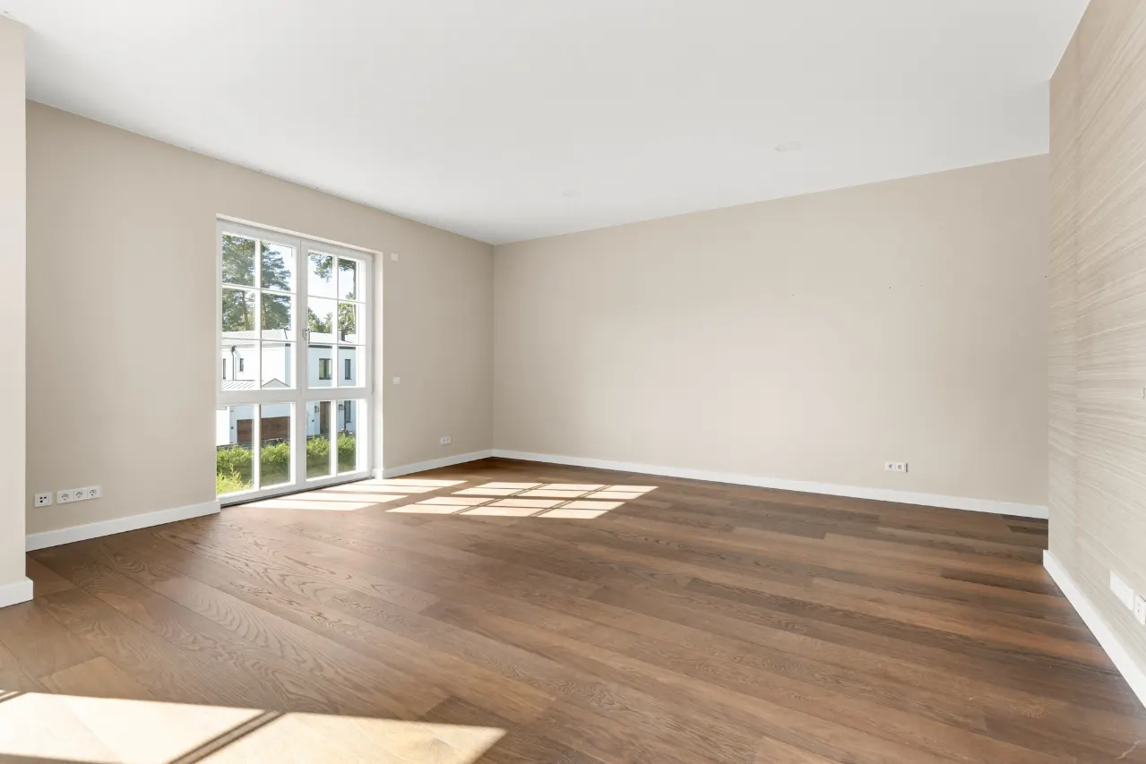 Exklusive 3-Zimmer-Wohnung in eleganter Stadtvilla nahe dem Grunewald mit zwei Balkonen – Bild 5