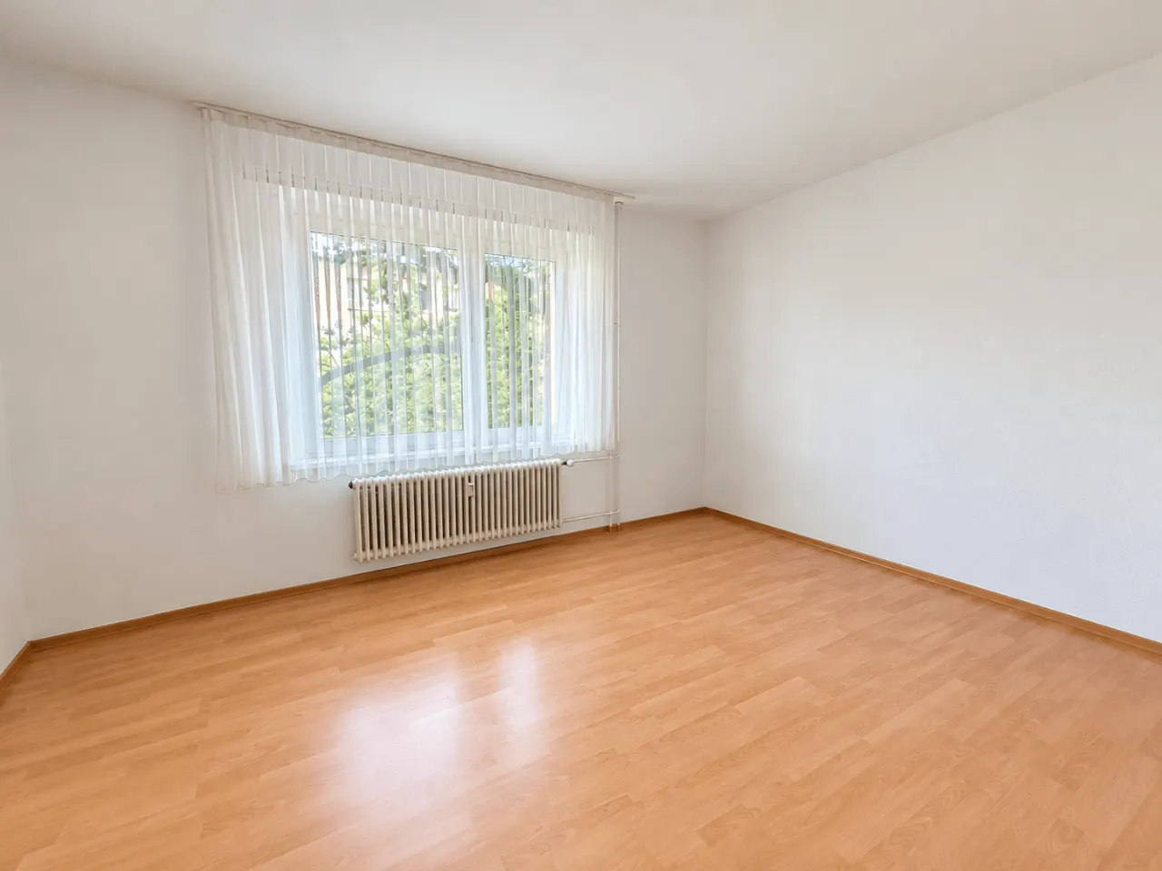 2-Zimmer-Wohnung mit Balkon in ruhiger Wohnlage und attraktivem Parkambiente – Bild 4