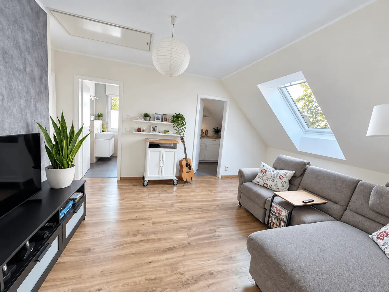Großzügiges Einfamilienhaus mit vielseitigem Raumkonzept und modernem Komfort – Bild 5