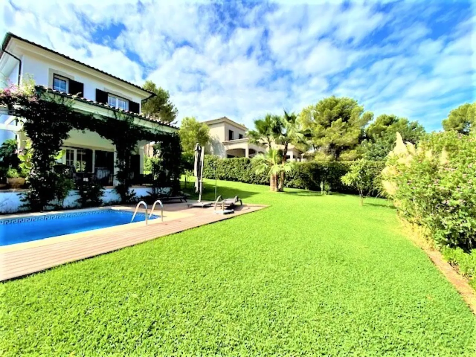 Bezaubernde Familienvilla in Cala Vinyes mit Ferienlizenz – Bild 2