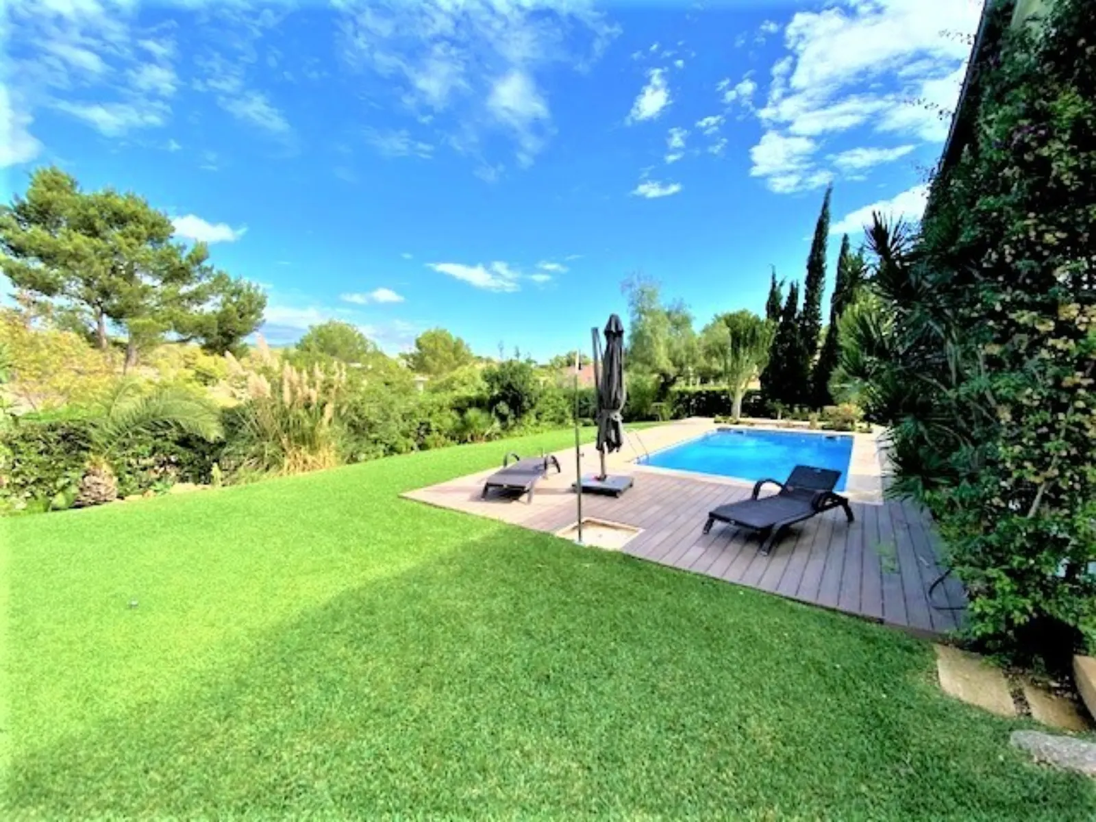 Bezaubernde Familienvilla in Cala Vinyes mit Ferienlizenz – Bild 4